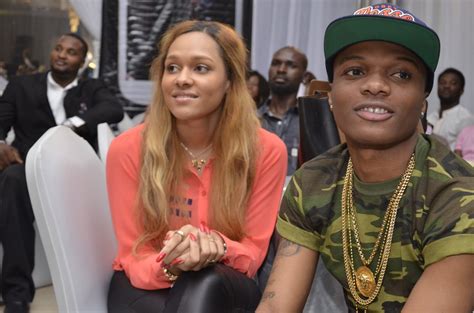 who is wizkid currently dating